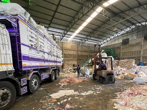 รับซื้อกระดาษจากรถซาเล้ง ให้ราคาดี ไม่กดราคา